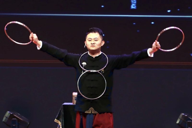 貴州師范學院老年節歡慶會現場。