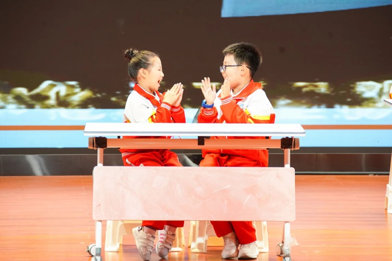 貴州師范學院老年節歡慶會現場。