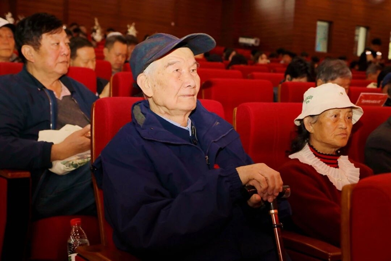 貴州師范學院老年節歡慶會現場。