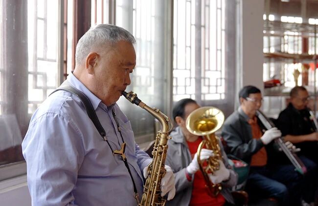 貴州鎮遠：構建“十五分鐘”養老服務圈 托起幸?！跋﹃柤t” (1)