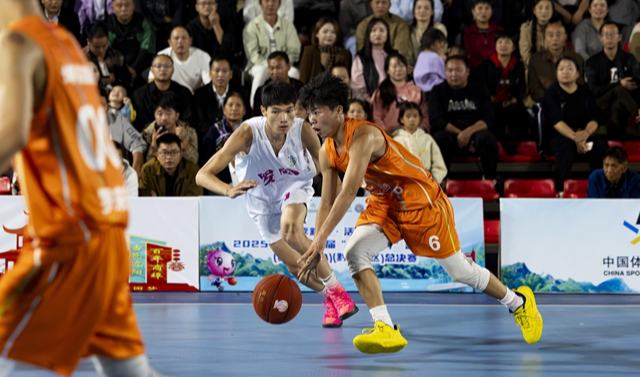 貴州羅甸：“村”字籃球戰猶酣