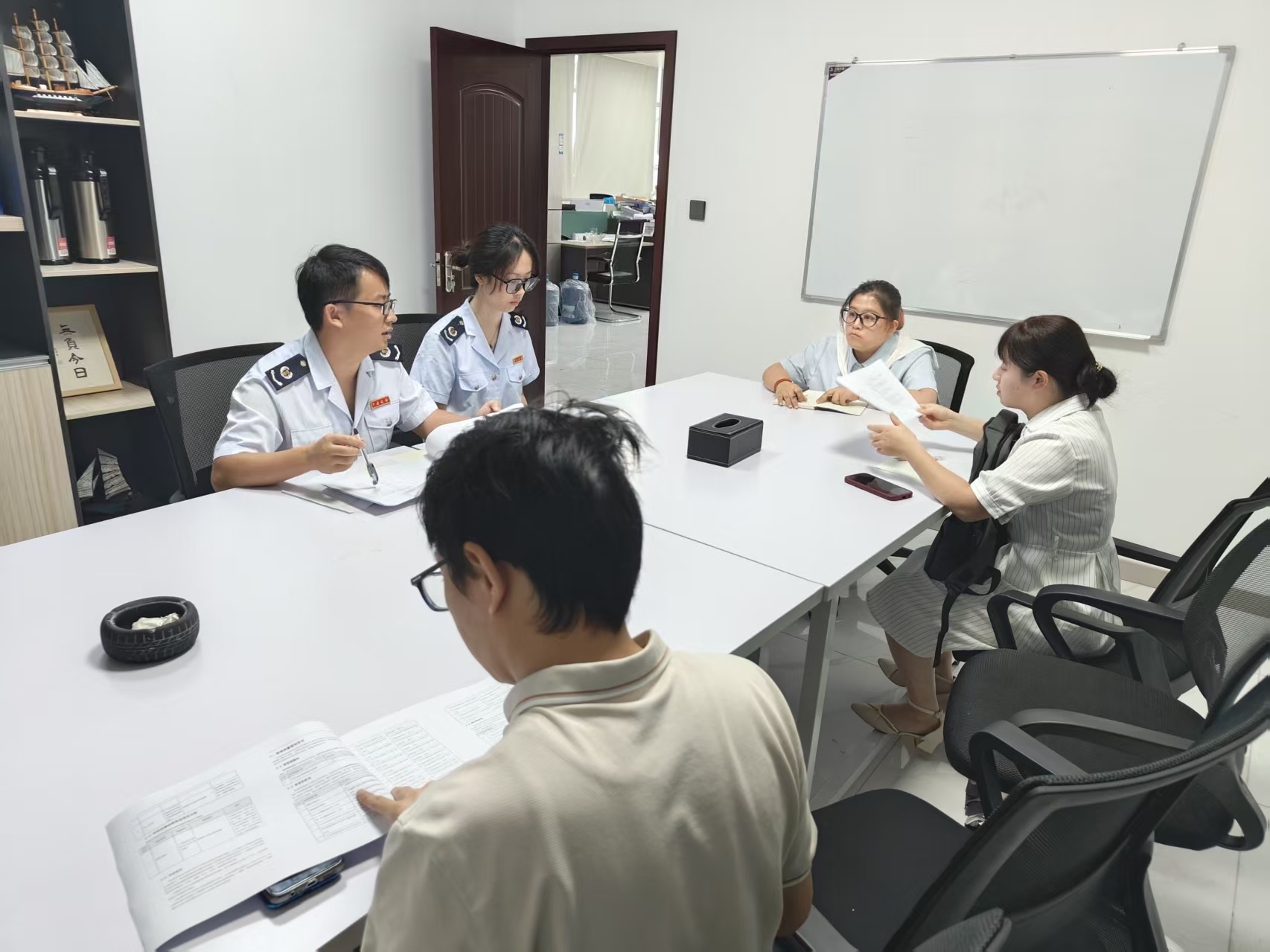 安順經開區：稅務上門送指導