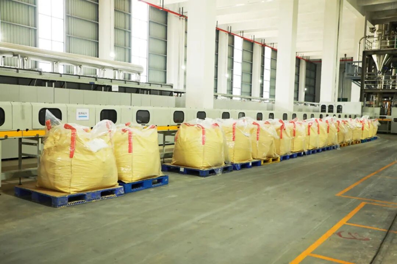 圖為:磷酸鐵鋰產品